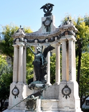 Kriegerdenkmal im Park in Alassio