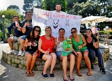 Das Gewinner-Team präsentiert sich stolz!!