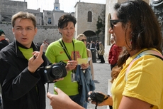 Mit Sofortbild-Kameras muss ein neuer Cityguide erstellt werden