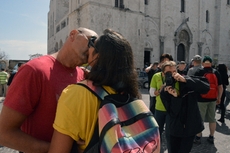 Voller Körpereinsatz wird gezeigt!