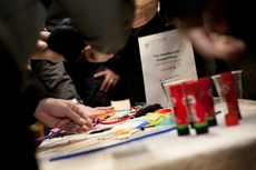 Bei der Wein-Olympiade ist auch Geschicklichkeit gefragt!